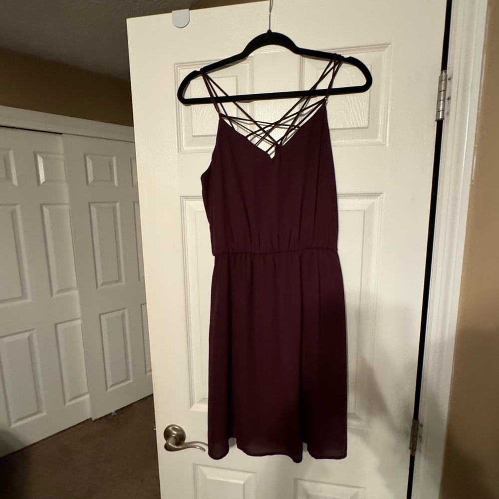 NWT‼️solid lattice neck dress